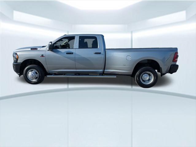2024 RAM 3500 Tradesman Crew Cab 4x4 8 Box