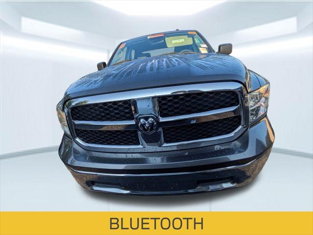 2022 RAM 1500 Classic Tradesman Crew Cab 4x4 57 Box