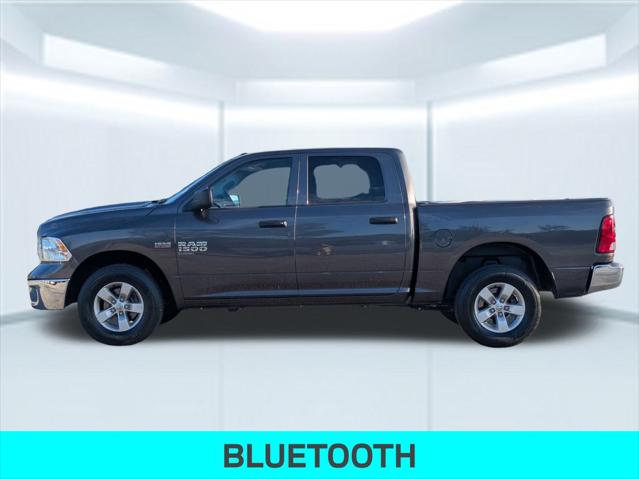 2022 RAM 1500 Classic Tradesman Crew Cab 4x4 57 Box 2022 RAM 1500 Classic Tradesman Crew Cab 4x4 57 Box