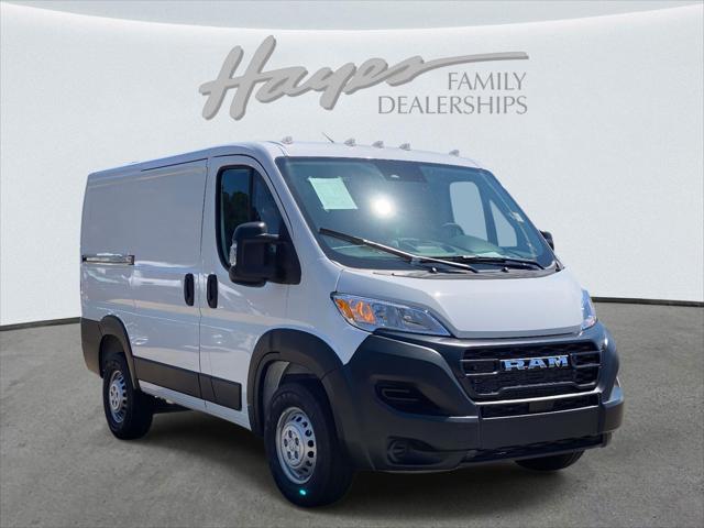 2025 RAM ProMaster 1500 Cargo Van Tradesman Low Roof 118 WB w/Pass Seat