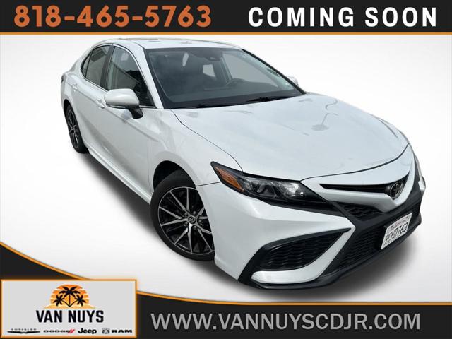 2022 Toyota Camry SE
