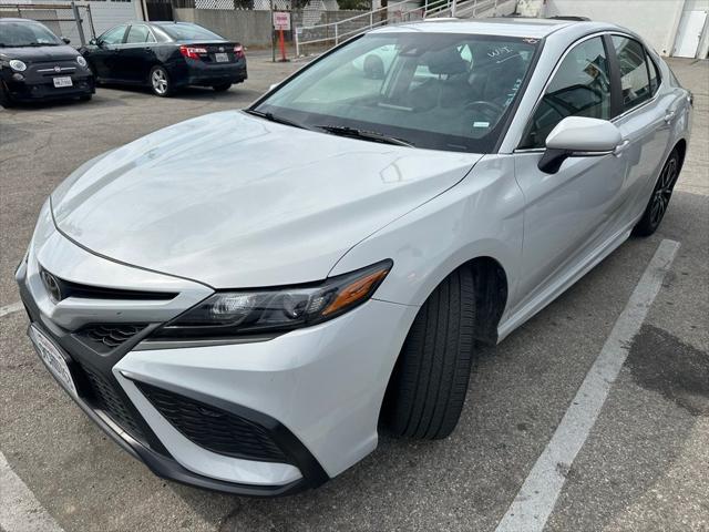 2022 Toyota Camry SE