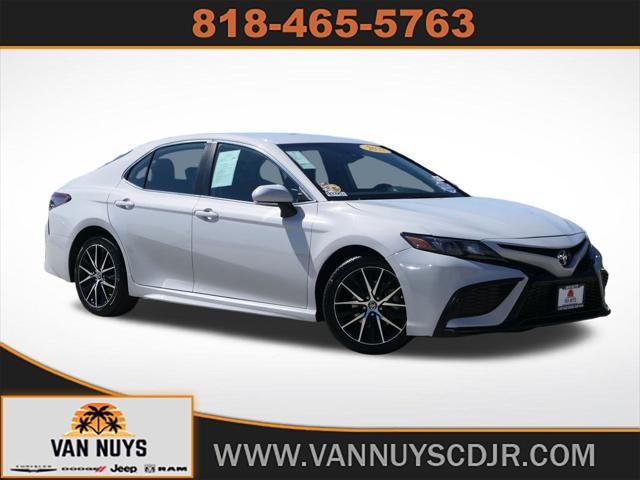 2022 Toyota Camry SE