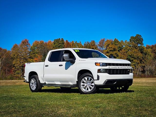 2021 Chevrolet Silverado 1500 4WD Crew Cab Short Bed Custom