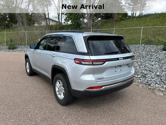 2024 Jeep Grand Cherokee Laredo 4x4