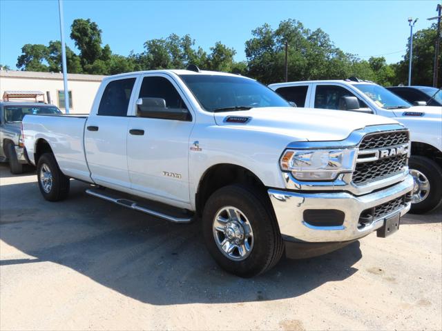 2022 RAM 3500 Tradesman Crew Cab 4x4 8 Box