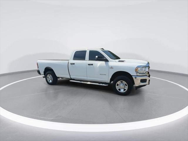 2022 RAM 3500 Tradesman Crew Cab 4x4 8 Box 2022 RAM 3500 Tradesman Crew Cab 4x4 8 Box