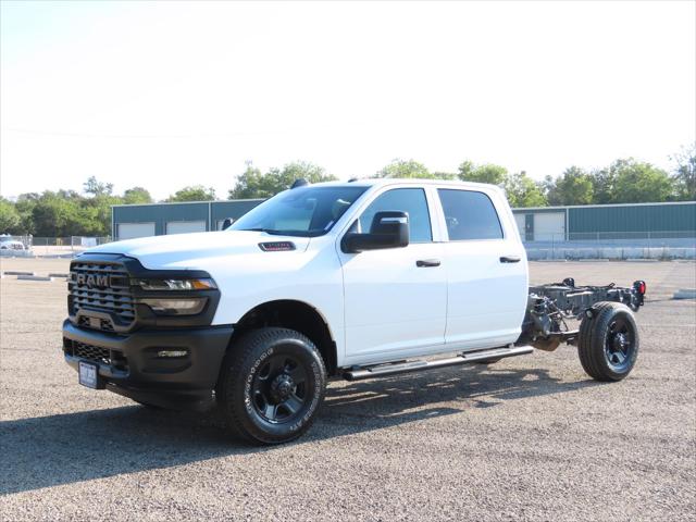 2025 RAM 3500 Tradesman Crew Cab 4x4 8 Box