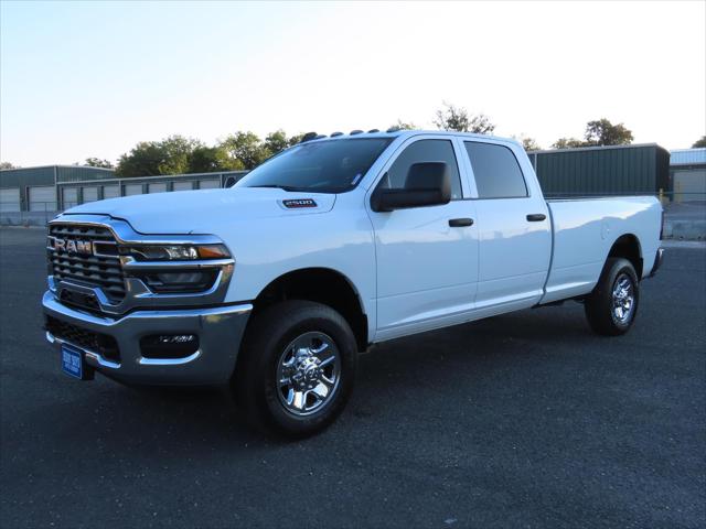 2025 RAM 2500 Tradesman Crew Cab 4x4 8 Box