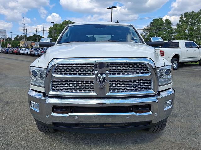 2018 RAM 3500 Laramie Crew Cab 4x4 64 Box 2018 RAM 3500 Laramie Crew Cab 4x4 64 Box