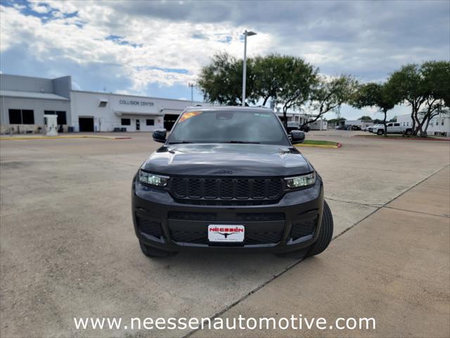 2022 Jeep Grand Cherokee L Altitude 4x2