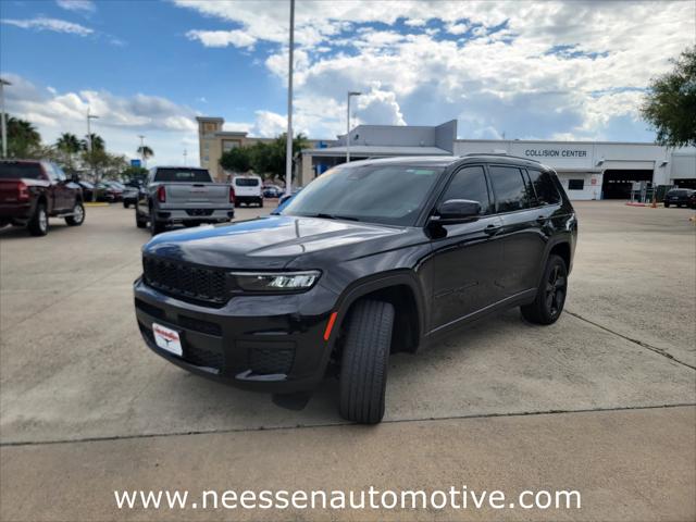 2022 Jeep Grand Cherokee L Altitude 4x2