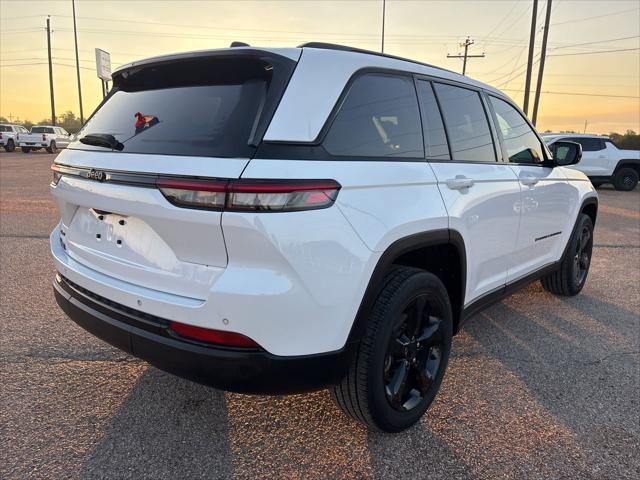 2023 Jeep Grand Cherokee Altitude 4x4