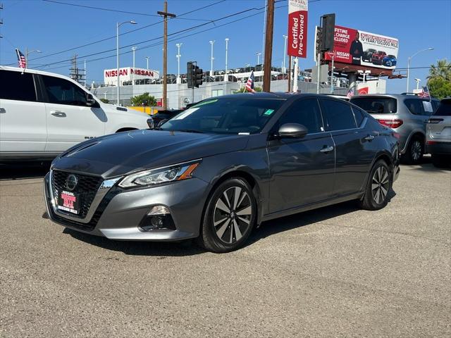 2022 Nissan Altima SL FWD