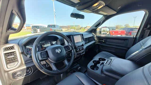 2022 RAM 2500 Tradesman Crew Cab 4x4 8 Box 2022 RAM 2500 Tradesman Crew Cab 4x4 8 Box