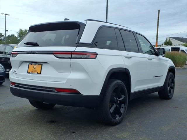 2022 Jeep Grand Cherokee Altitude 4x4
