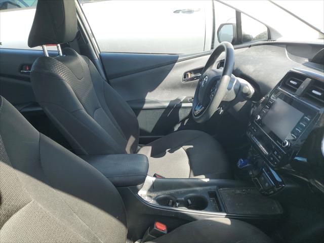 2022 Toyota Prius LE