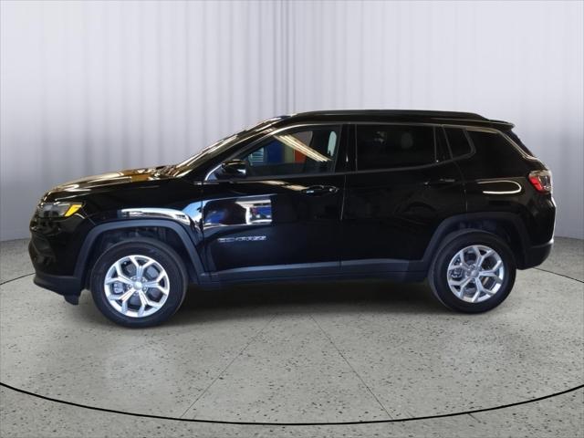 2024 Jeep Compass Latitude 4x4 2024 Jeep Compass Latitude 4x4