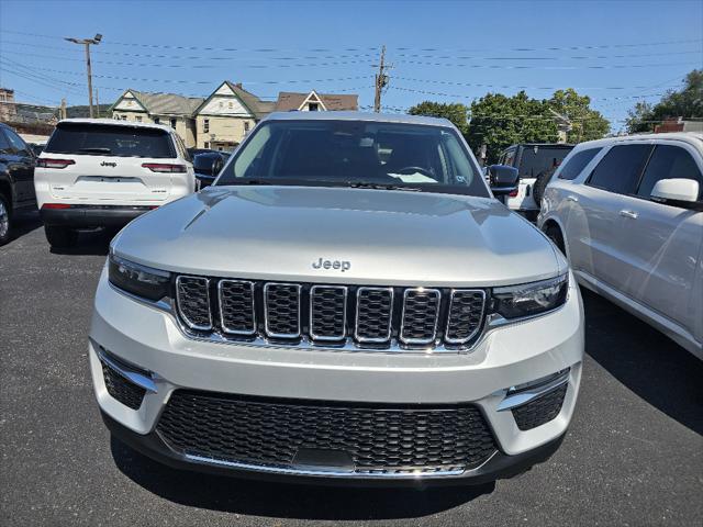 2022 Jeep Grand Cherokee Limited 4x4 2022 Jeep Grand Cherokee Limited 4x4