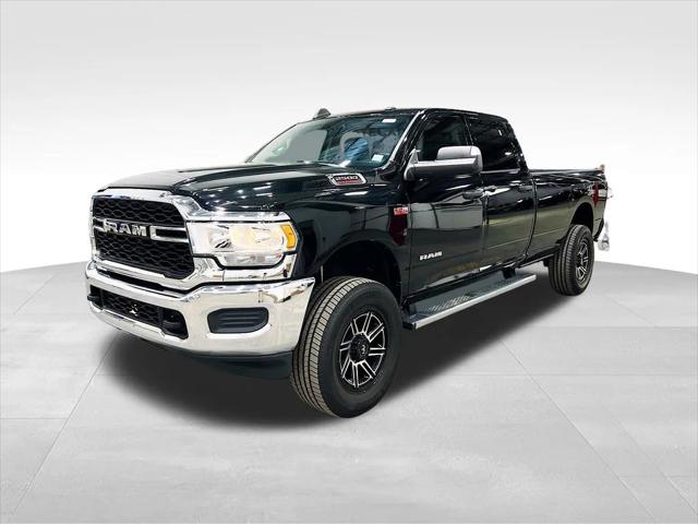 2019 RAM 2500 Tradesman Crew Cab 4x4 8 Box