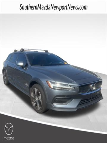 2020 Volvo V60 Cross Country T5