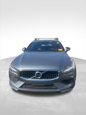 2020 Volvo V60 Cross Country T5