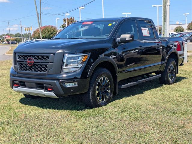 2024 Nissan TITAN Crew Cab PRO-4X 4x4