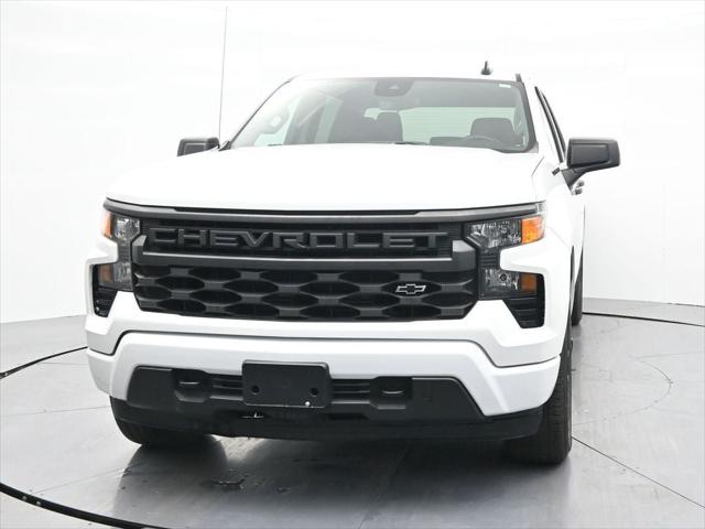 2022 Chevrolet Silverado 1500 4WD Crew Cab Short Bed Custom