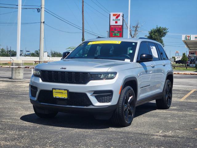 2022 Jeep Grand Cherokee Altitude 4x4
