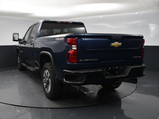 2023 Chevrolet Silverado 2500HD 4WD Crew Cab Standard Bed Custom