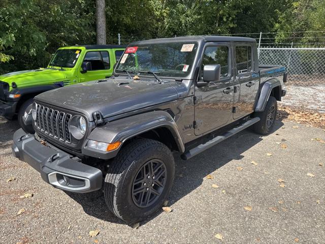 2024 Jeep Gladiator Sport S