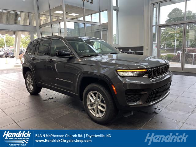 2025 Jeep Grand Cherokee GRAND CHEROKEE LAREDO X 4X4