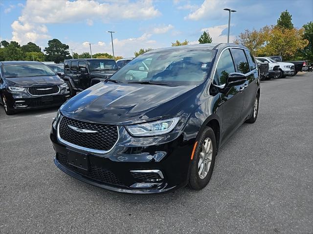 2024 Chrysler Pacifica Touring
