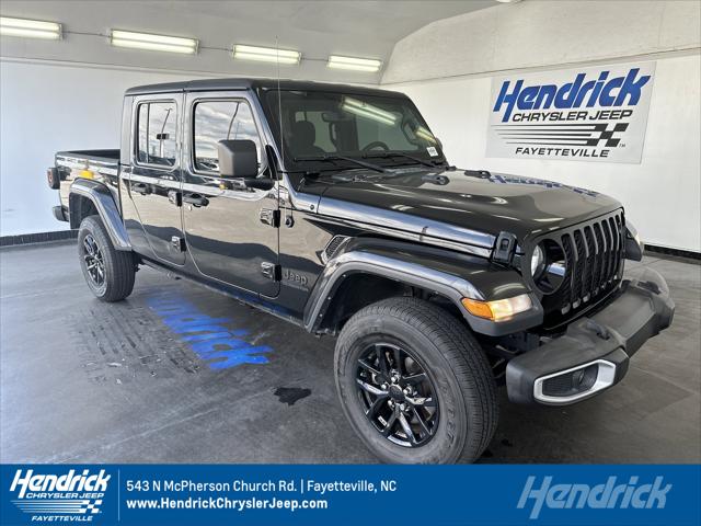 2022 Jeep Gladiator Sport S 4x4