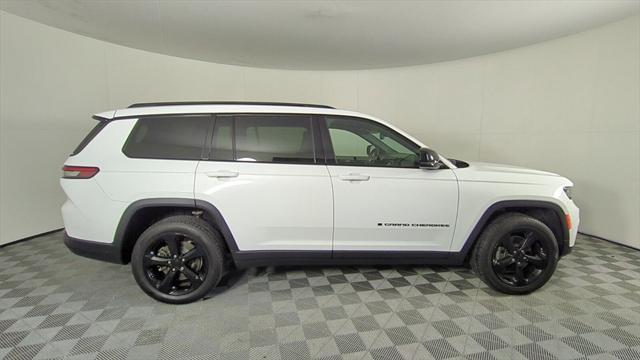 2022 Jeep Grand Cherokee L Altitude 4x2 2022 Jeep Grand Cherokee L Altitude 4x2