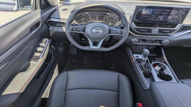 2025 Nissan Altima SR FWD