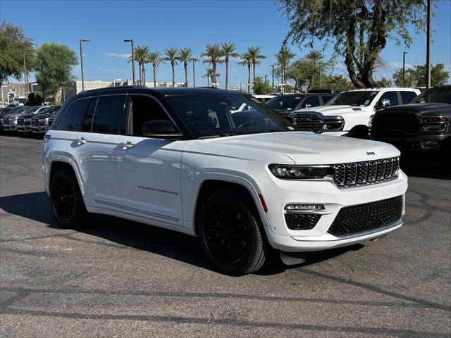 2022 Jeep Grand Cherokee 4xe Summit 4x4 2022 Jeep Grand Cherokee 4xe Summit 4x4