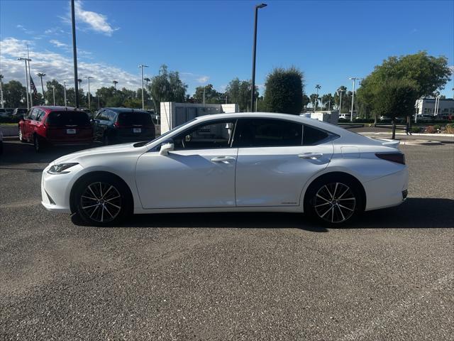 2022 Lexus ES 300h ES 300h