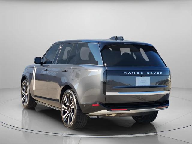 2025 Land Rover Range Rover P550e Autobiography