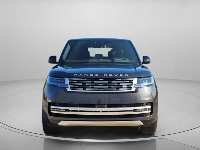 2025 Land Rover Range Rover P550e Autobiography