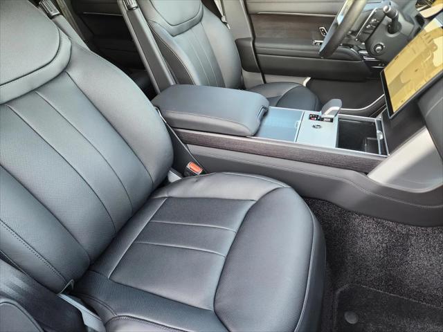 2025 Land Rover Range Rover P550e Autobiography