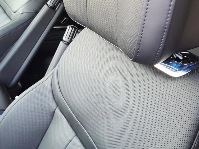 2025 Land Rover Range Rover P550e Autobiography