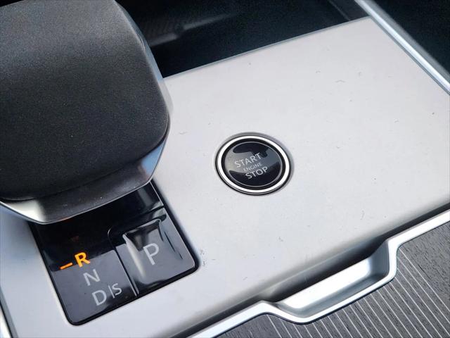 2025 Land Rover Range Rover P550e Autobiography