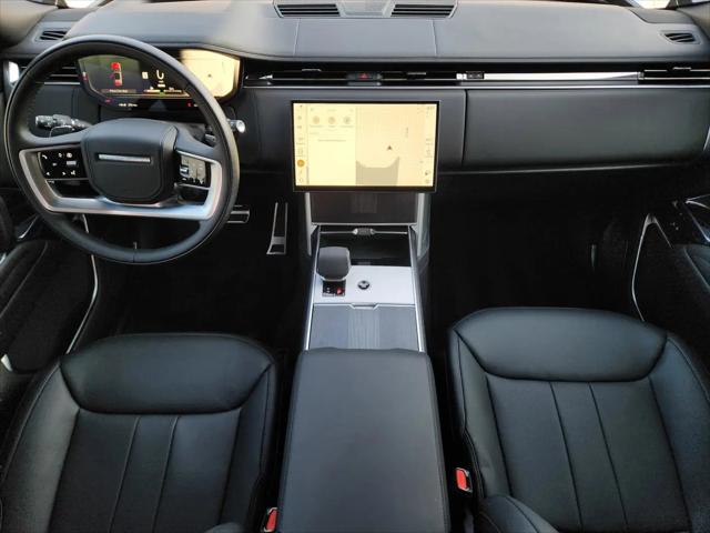 2025 Land Rover Range Rover P550e Autobiography