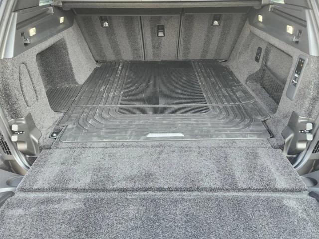 2025 Land Rover Range Rover P550e Autobiography