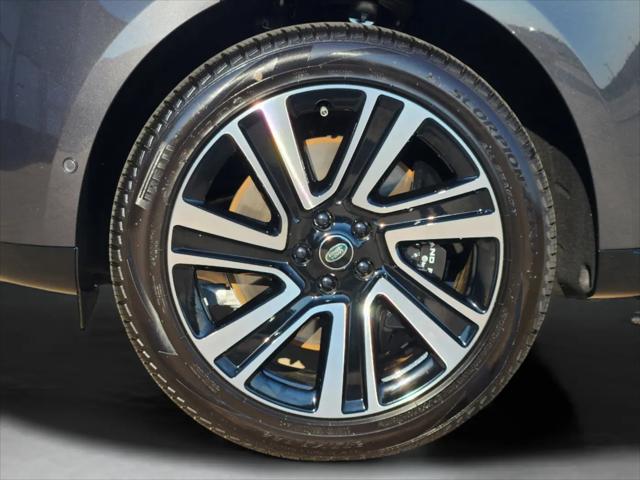 2025 Land Rover Range Rover P550e Autobiography