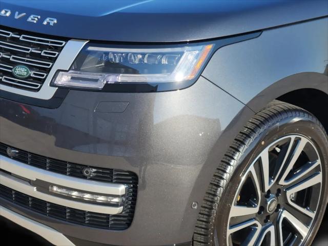 2025 Land Rover Range Rover P550e Autobiography