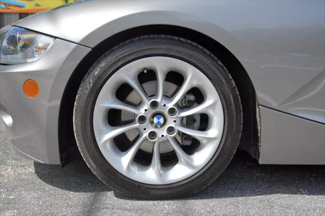 2005 BMW Z4 2.5i