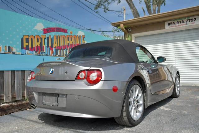 2005 BMW Z4 2.5i