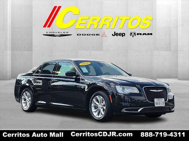 2021 Chrysler 300 Touring